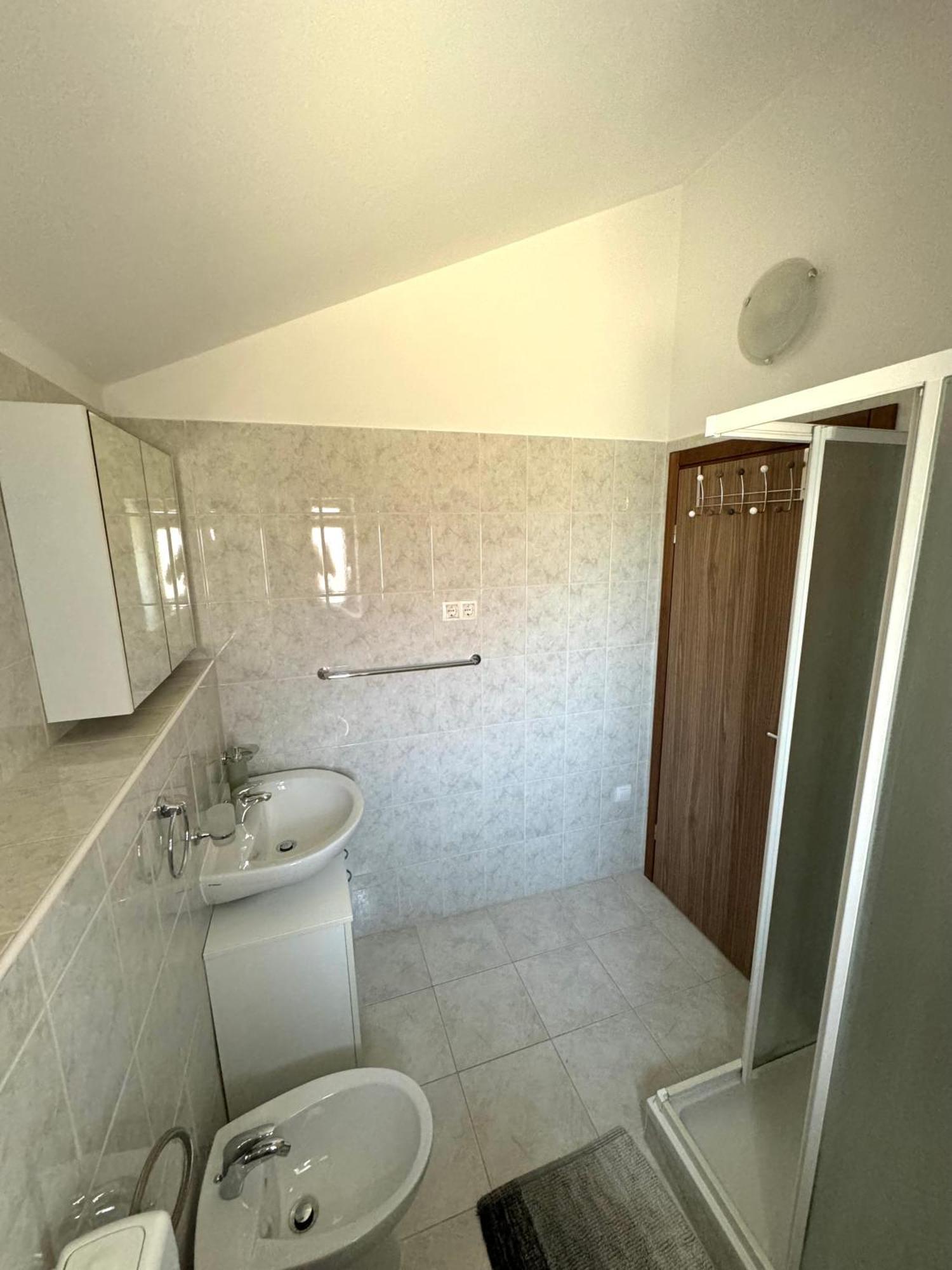 Apartman Ajhner Tar-Vabriga
