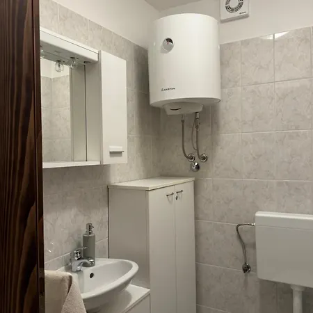 Apartman Ajhner Apartment Tar-Vabriga Exterior photo